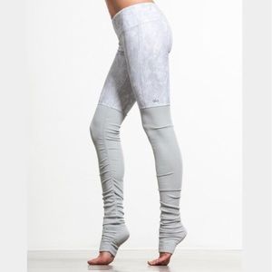 ⭐️ Like-new Alo Goddess Leggings ⭐️